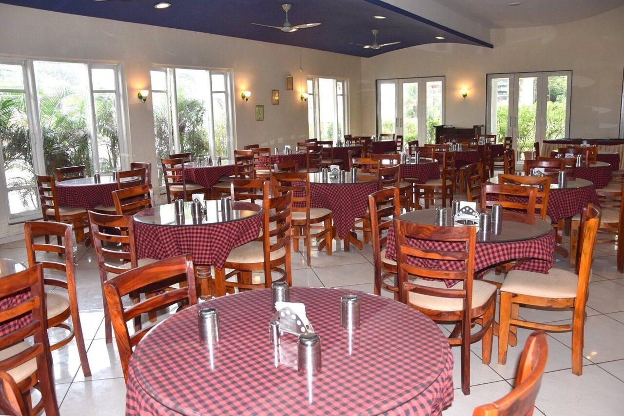 Manas Lifestyle Resort, Igatpuri Bagian luar foto